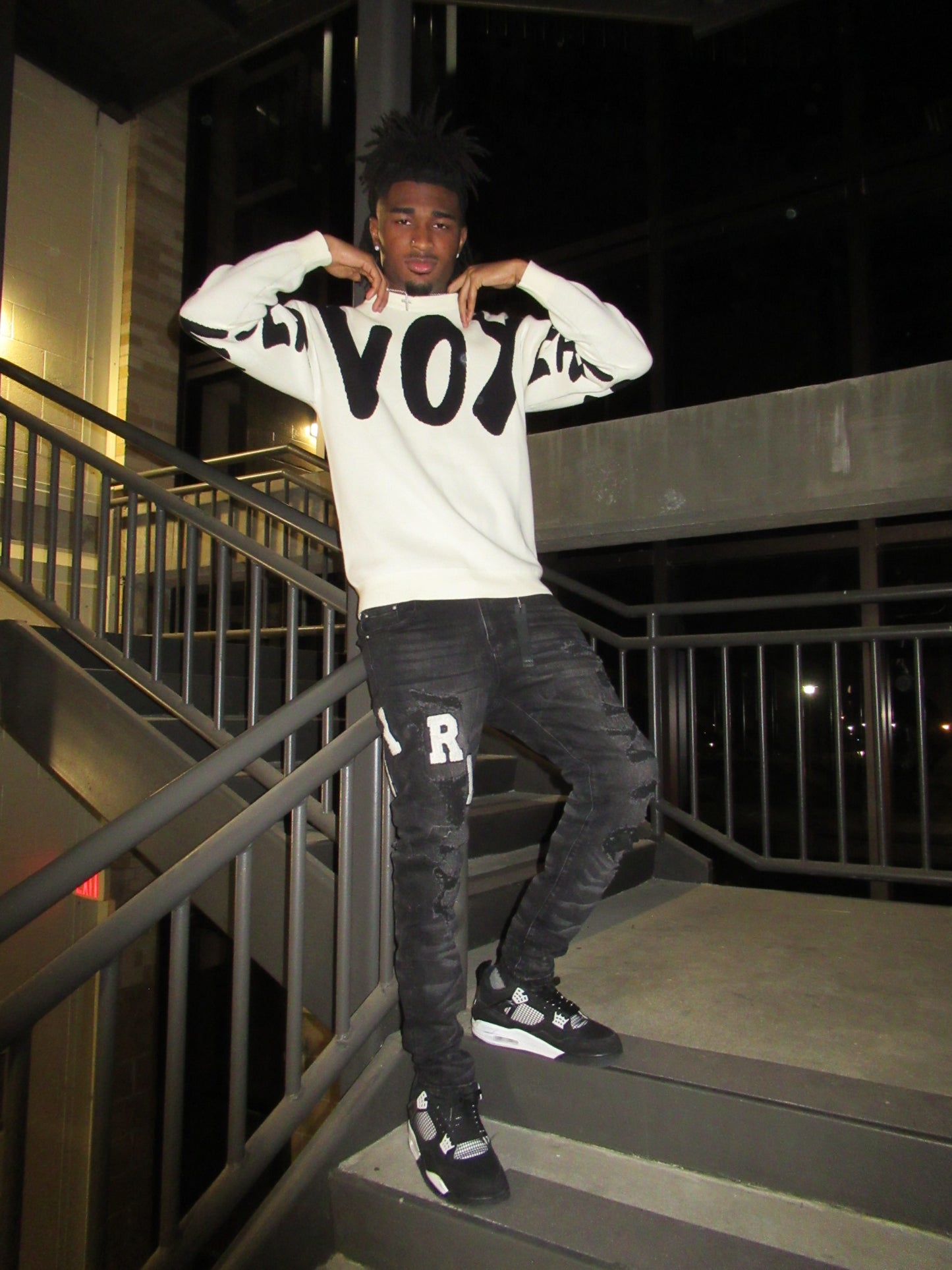 Deavoyeax Sweater
