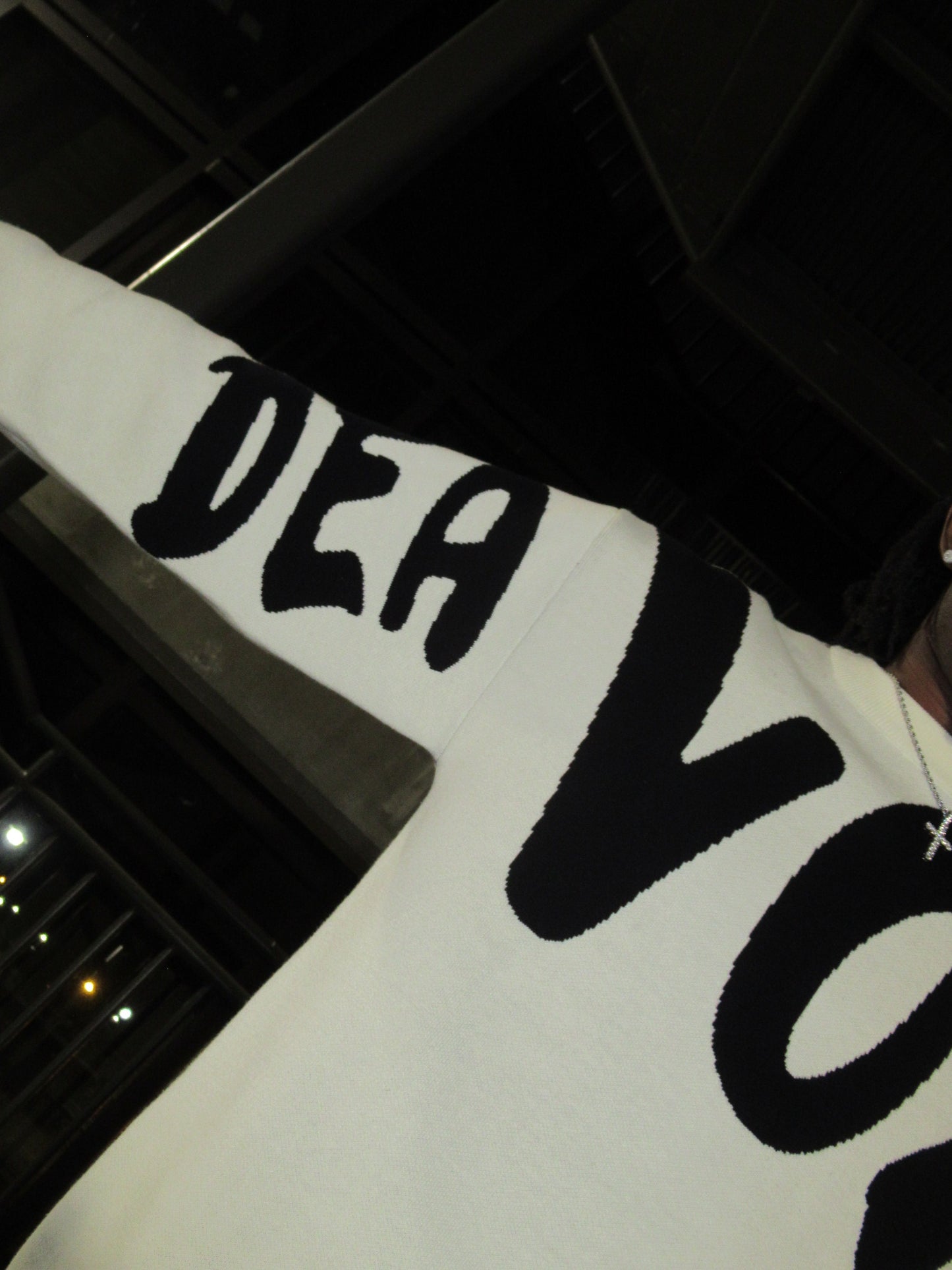Deavoyeax Sweater